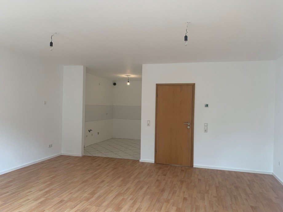 Wohn,- Esszimmer mit offener K�che Reihenhaus Hennef