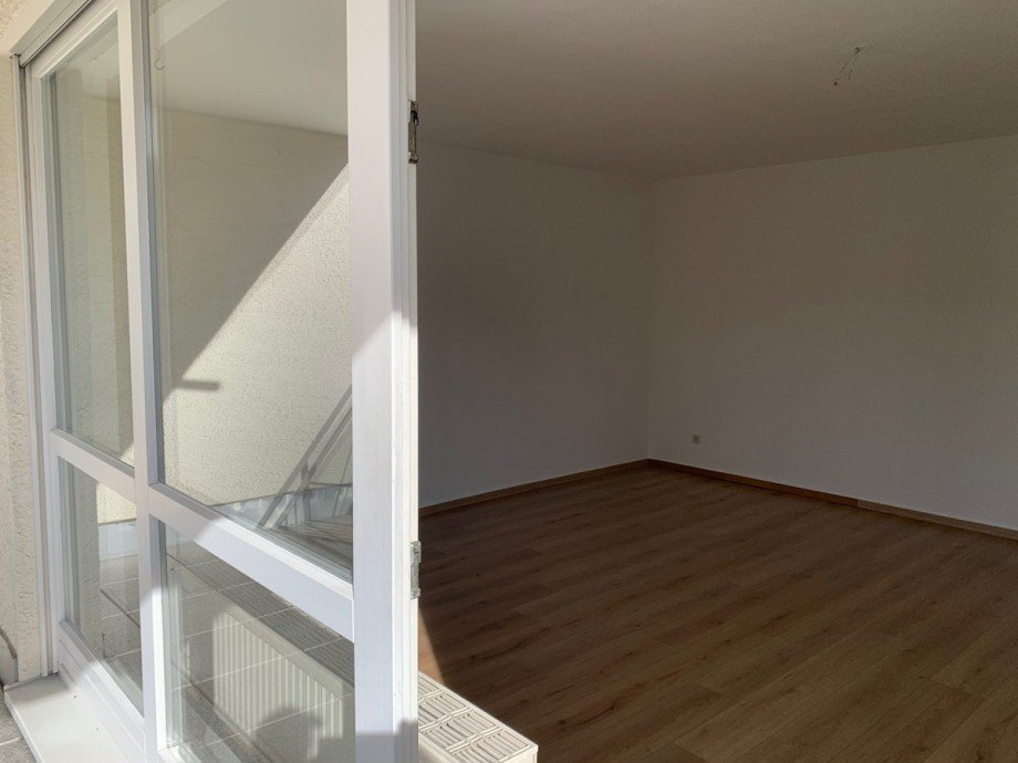 Blick in das Wohn,- Esszimmer Etagenwohnung Bonn