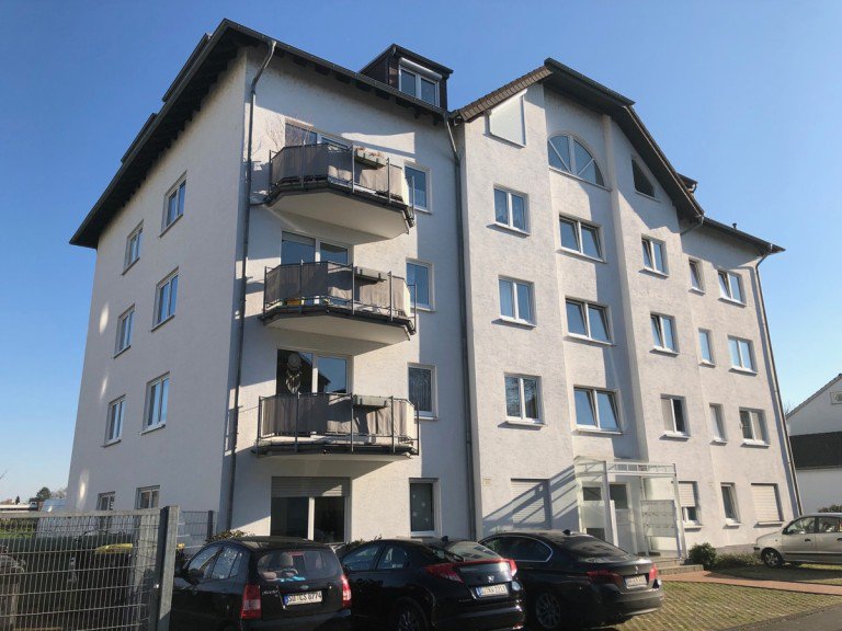 Hausansicht Sankt Augustin Etagenwohnung SANKT AUGUSTIN-MENDEN, sch�ne Wohnung im 2. OG, 3 Zimmer mit ca. 65 m� Wfl, Balkon, Keller, Stellpl.