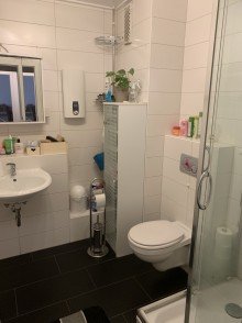 Duschbad SANKT AUGUSTIN, Niederpleis, Top 2-Zi. Wohnung im 1.OG, ca, 69 m� Wfl., Einbauk�che, Balkon, Keller.