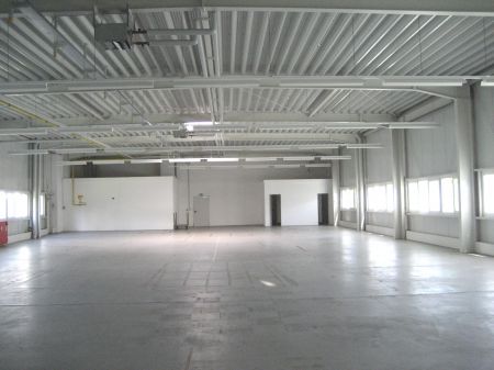 Halle II, Innenansicht 1 Lager Hennef