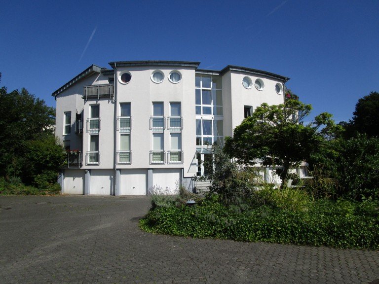 Ansicht Wohngeb�ude Sankt Augustin Erdgeschosswohnung SANKT AUGUSTIN, helles Appartement, ca. 38 m� Wfl. mit eigener Terrasse, Keller, Stellplatz