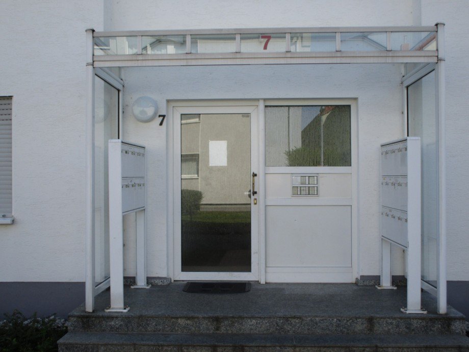 Hauseingang Etagenwohnung Sankt Augustin