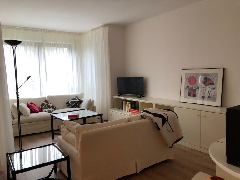 Wohnzimmer Sankt Augustin - Hangelar Etagenwohnung SANKT AUGUSTIN - HANGELAR, sch�ne voll m�blierte 3 Zimmer-Wohnung ca. 75 m� Wfl., Balkon, Stellplatz
