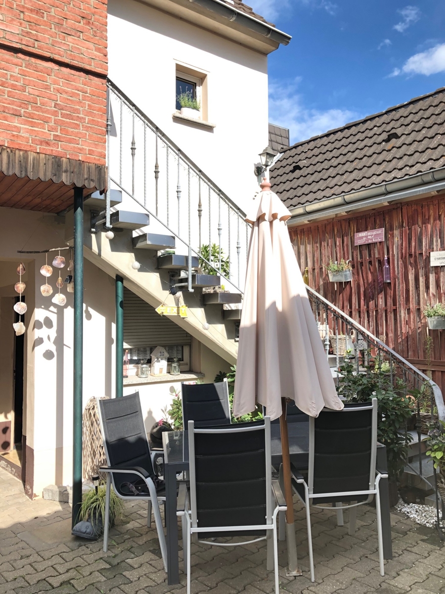 Eingangsbereich Etagenwohnung Niederkassel