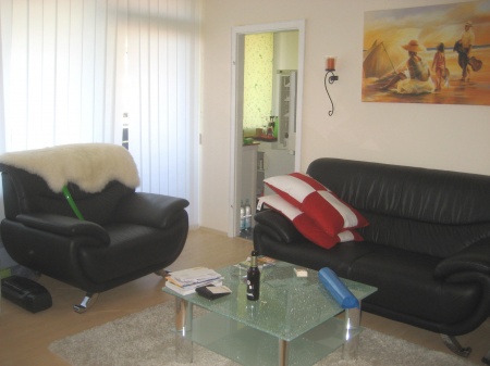 Ansicht 2 Wohnbereich Sankt Augustin - M�lldorf Etagenwohnung SANKT AUGUSTIN in zentr. Lage, sch�nes 1,5 Zi. Appartement ca. 40 m� Wfl., K�che, Diele, Bad, Balkon