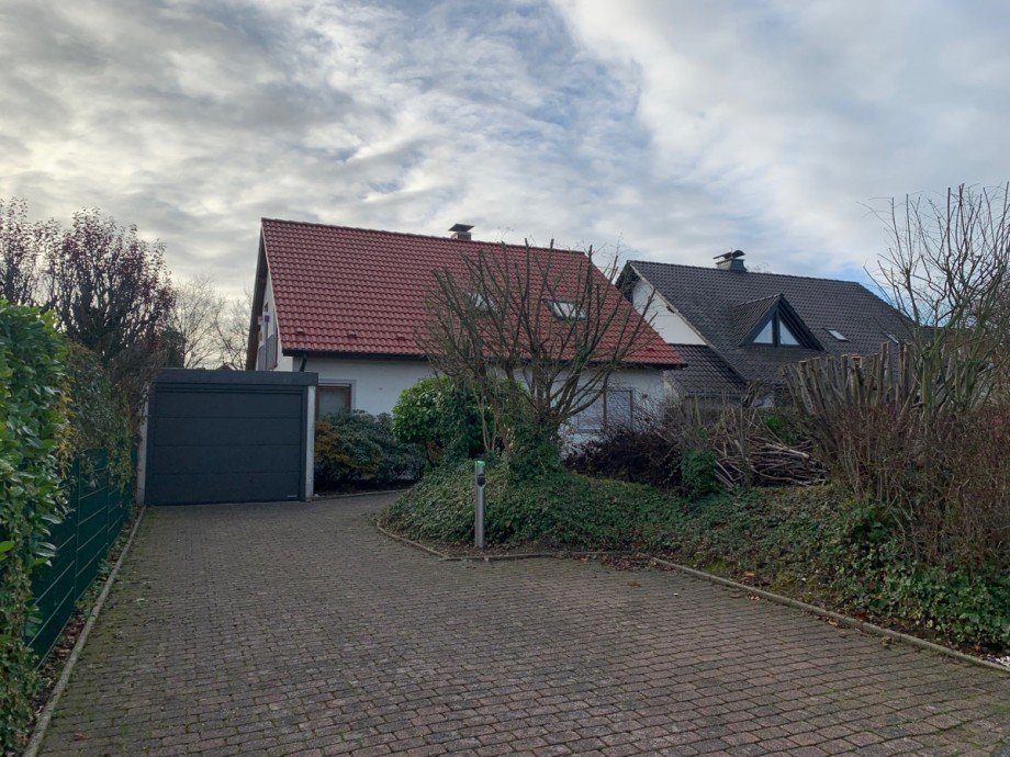 Zufahrt zum Haus Einfamilienhaus Sankt Augustin