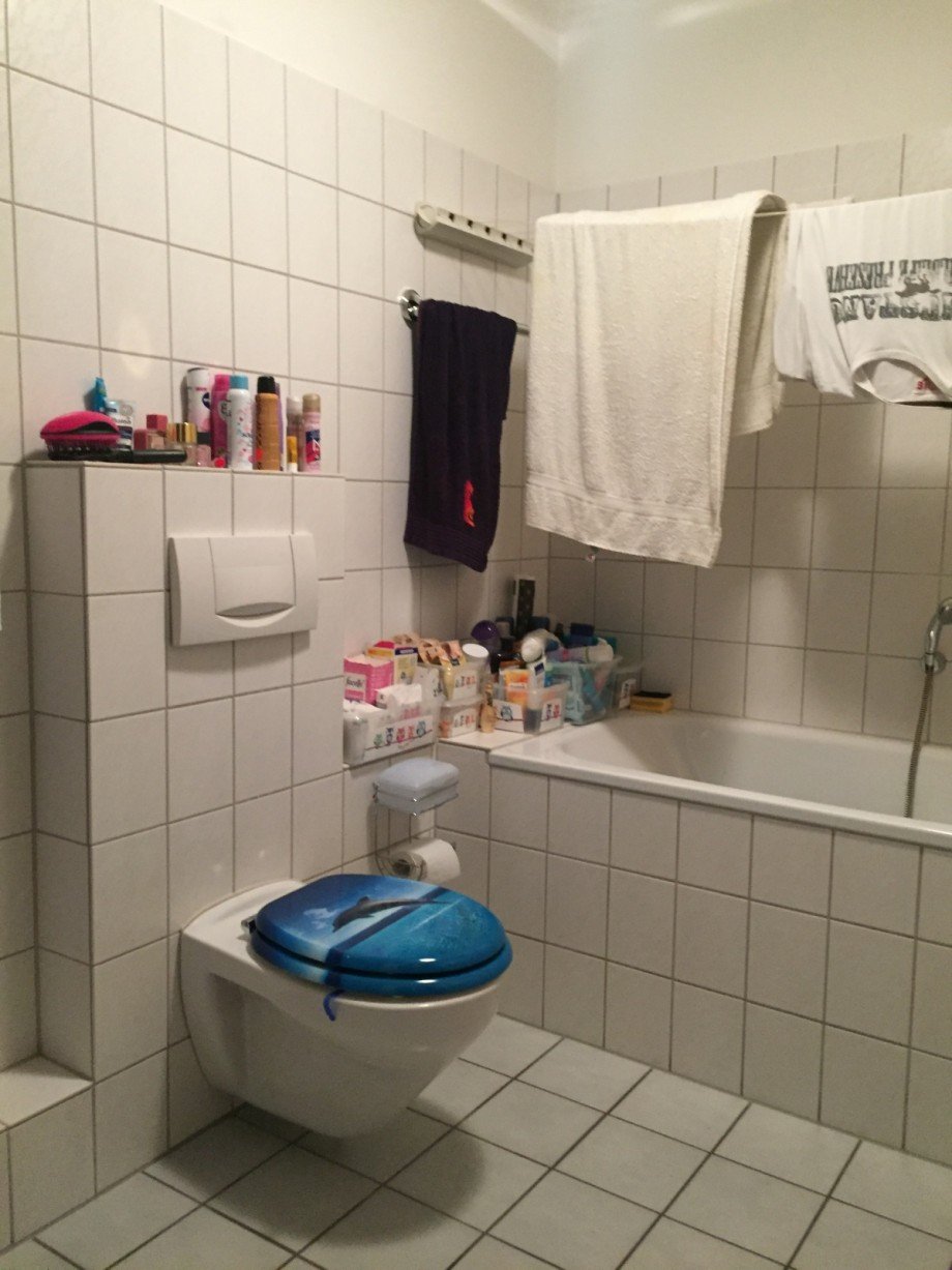 Bad mit Badewanne und Dusche Etagenwohnung Troisdorf