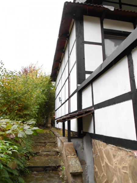 Seitenansicht Mehrfamilienhaus Lohmar