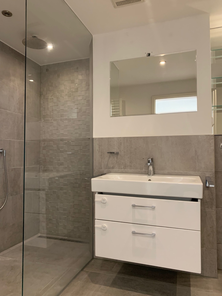 Ansicht Bad Etagenwohnung K�ln