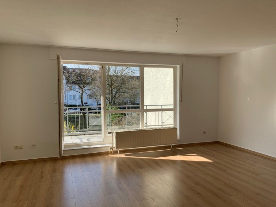 Wohn,- Esszimmer Etagenwohnung Bonn