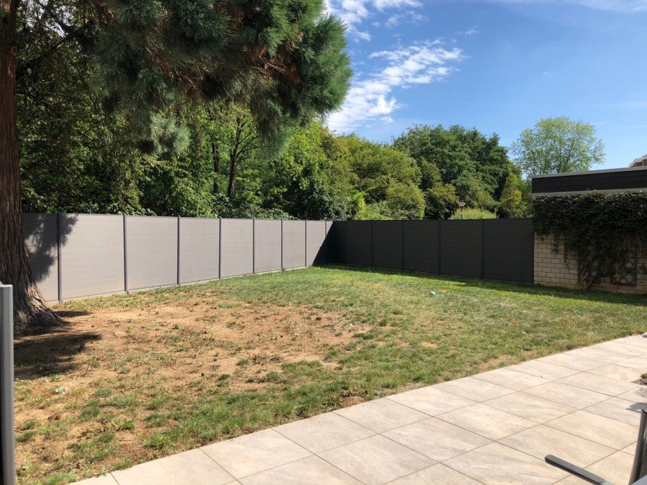 Blick ins Gr�ne Bungalow Troisdorf-Sieglar