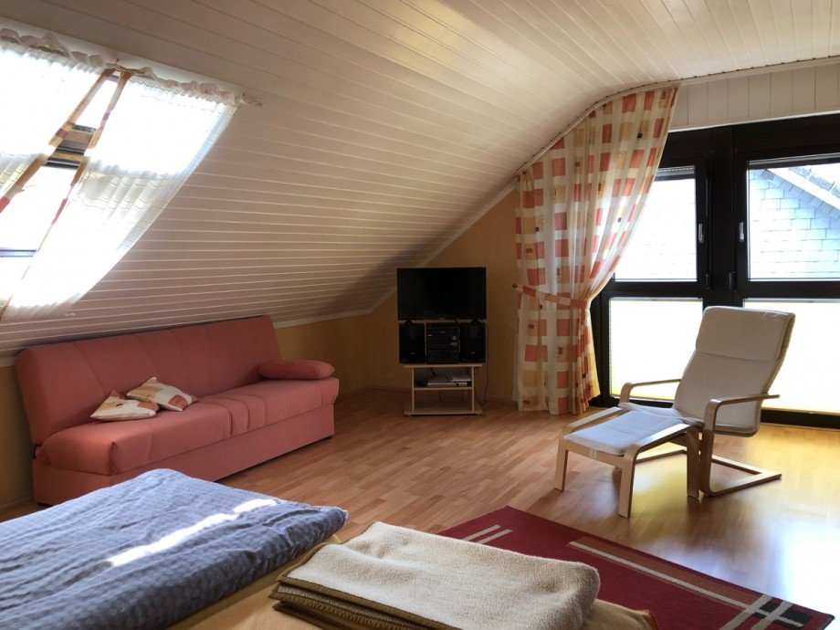 Gro�es Zimmer im Dachgeschoss Doppelhaush�lfte Sankt Augustin
