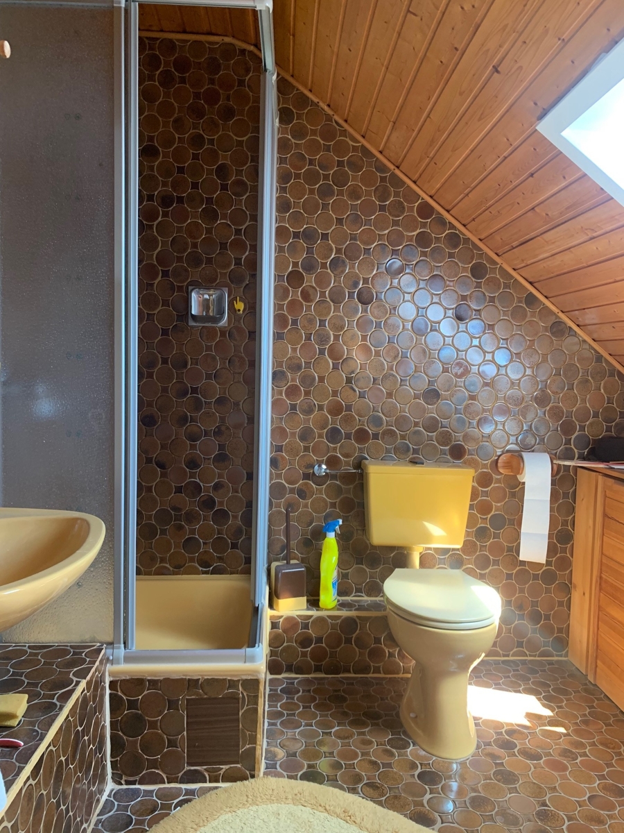 Dusche-WC im DG Reihenhaus Sankt Augustin