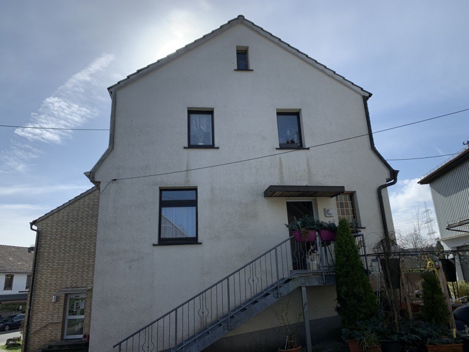 Seitenansicht Mehrfamilienhaus Gemischt-Grundst�ck Windeck