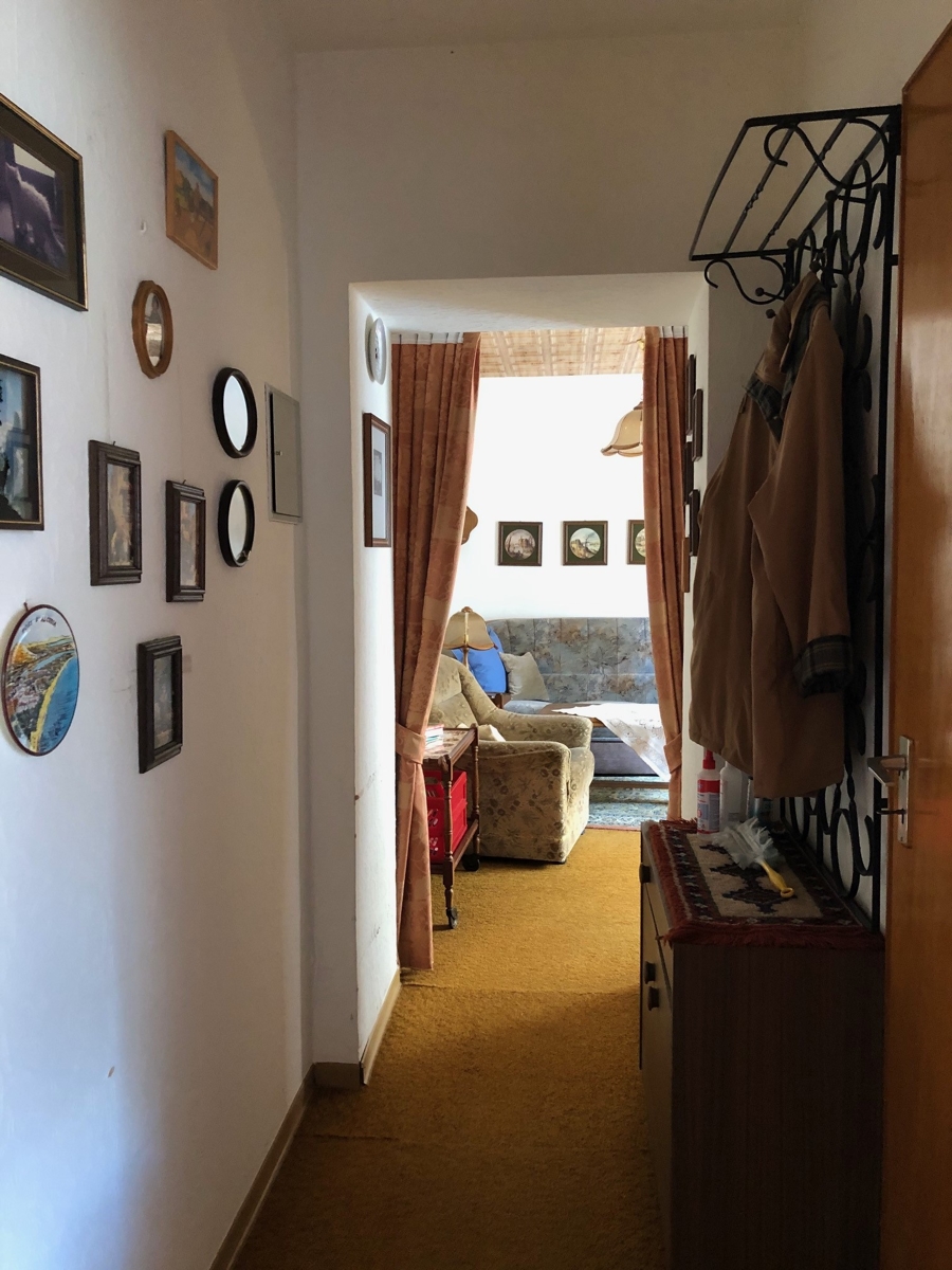 Flur im Erdgeschoss Doppelhaush�lfte Sankt Augustin