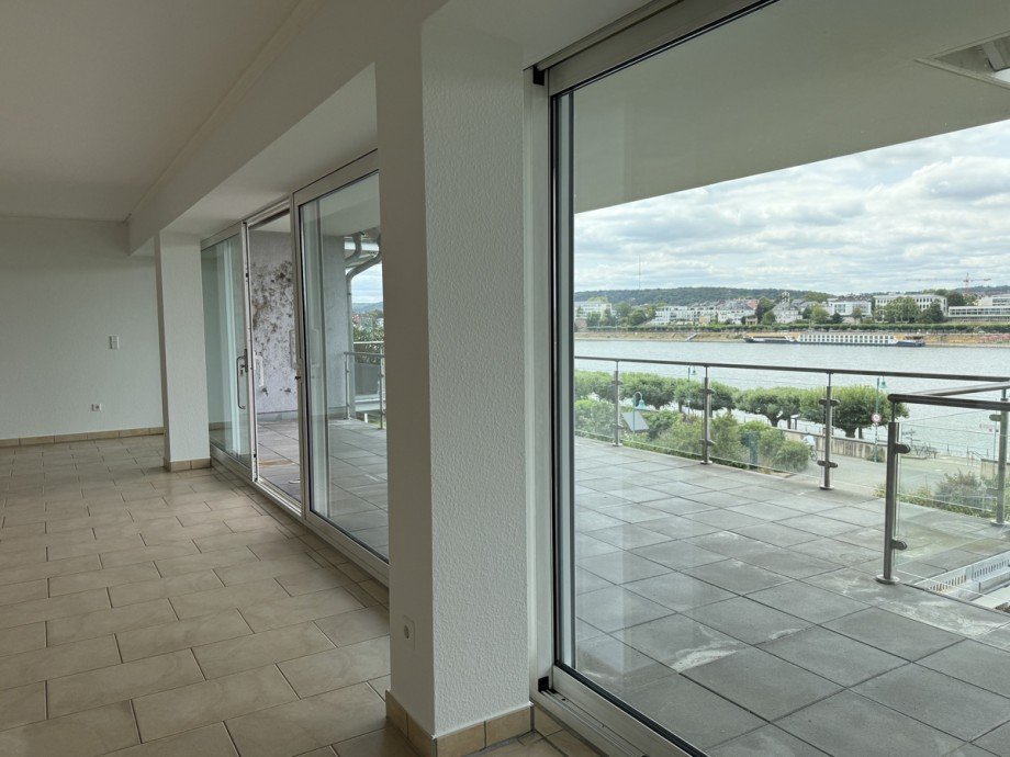 - Etagenwohnung Bonn