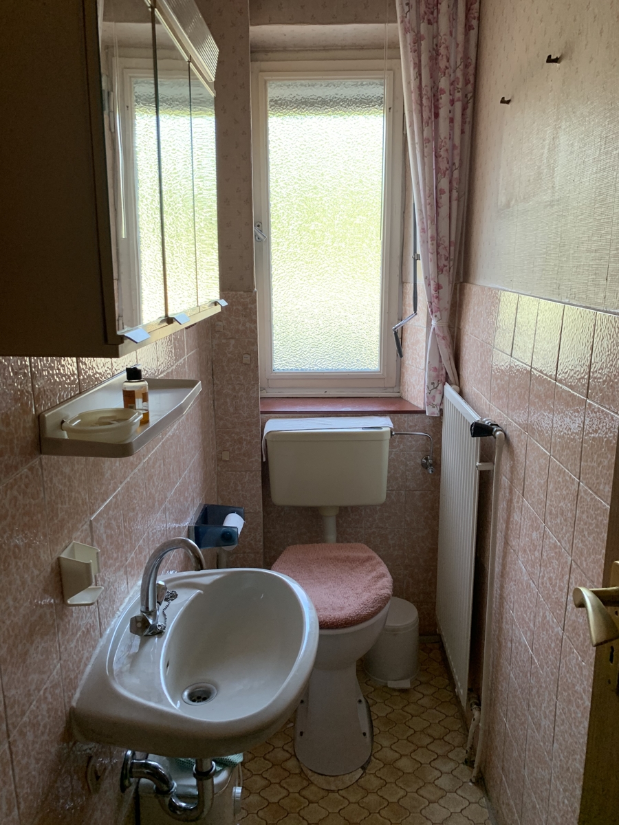 WC EG Einfamilienhaus Siegburg / Stallberg