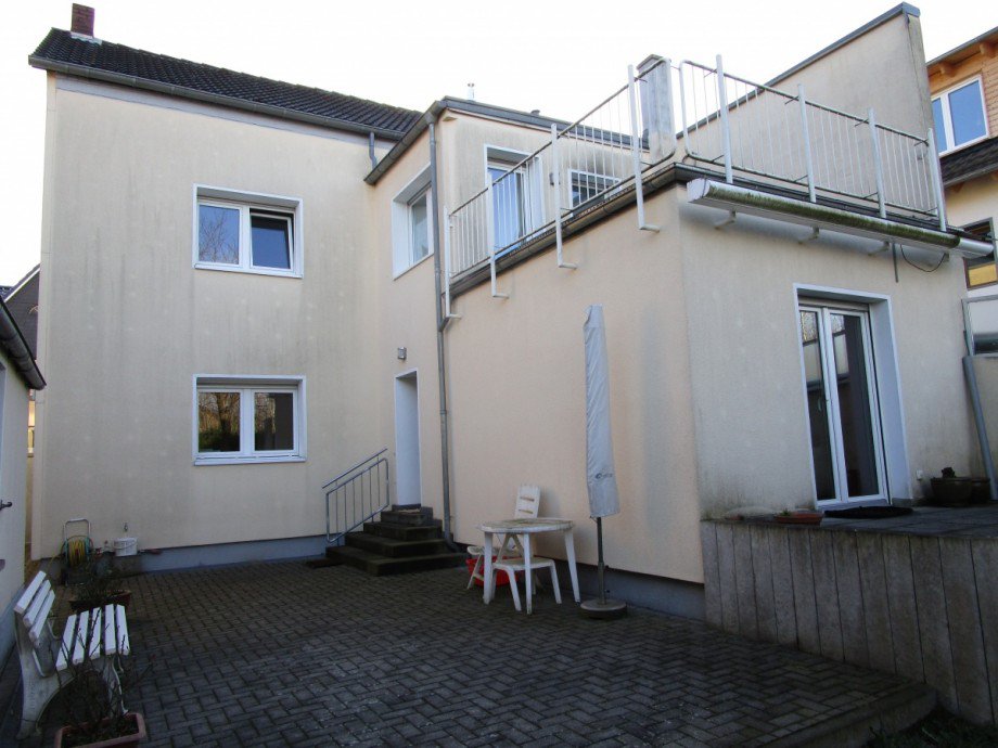 R�ckansicht mit Terrasse Haus Sankt Augustin