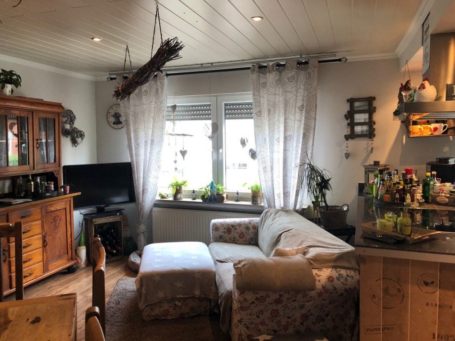 Wohn,- Essbereich Etagenwohnung Niederkassel