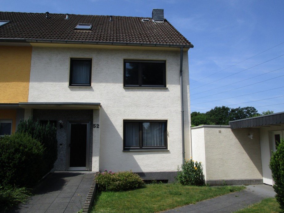 Hausansicht Reiheneckhaus Sankt Augustin