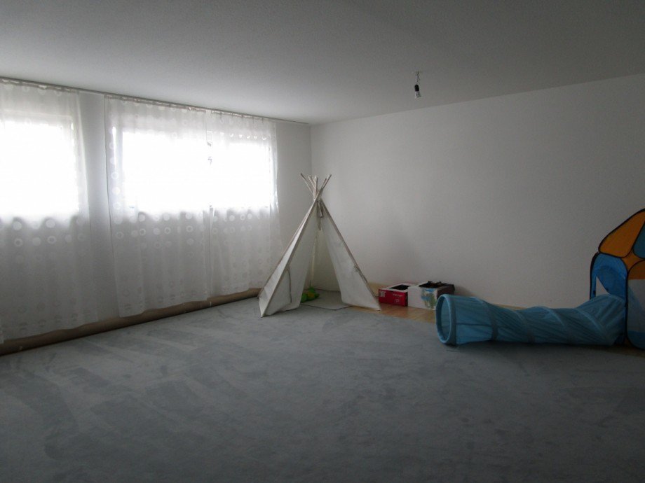 Hobby-, Schlafraum im Untergeschoss Doppelhaush�lfte K�nigswinter / Thomasberg