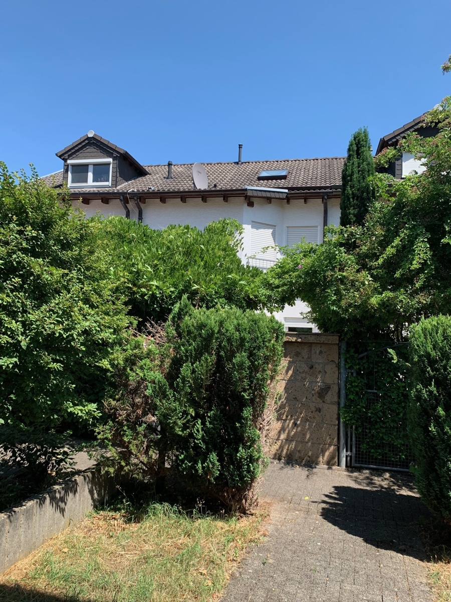  Doppelhaush�lfte Niederkassel