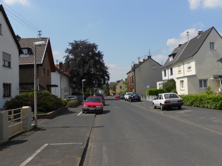 Stra�enansicht Etagenwohnung Sankt Augustin