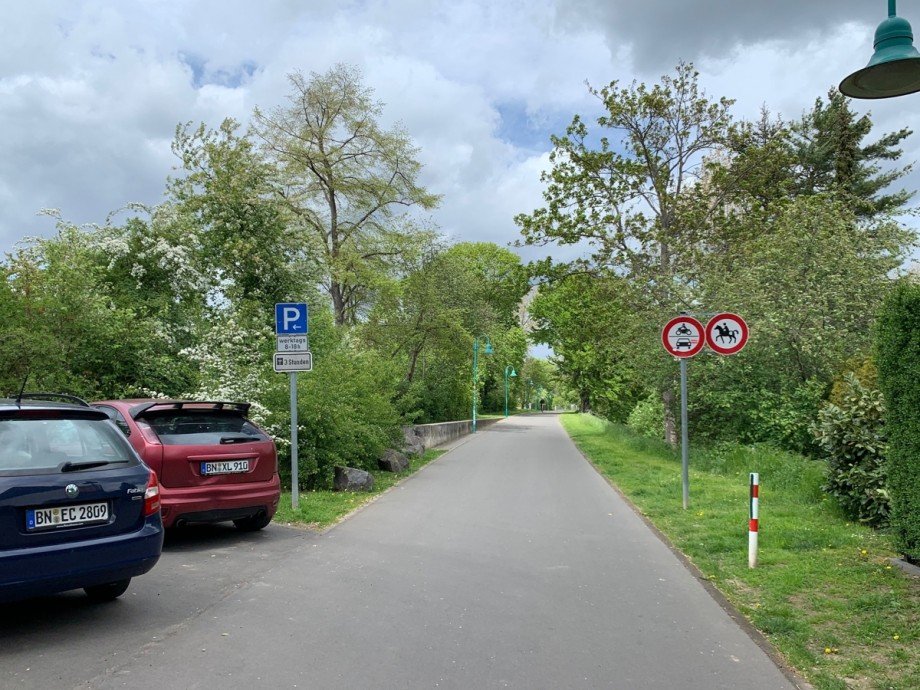 Fahrradweg / Fu�g�nger Etagenwohnung Bonn Beuel