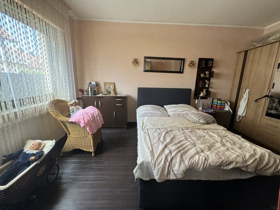 Schlafzimmer EG Zweifamilienhaus R�srath