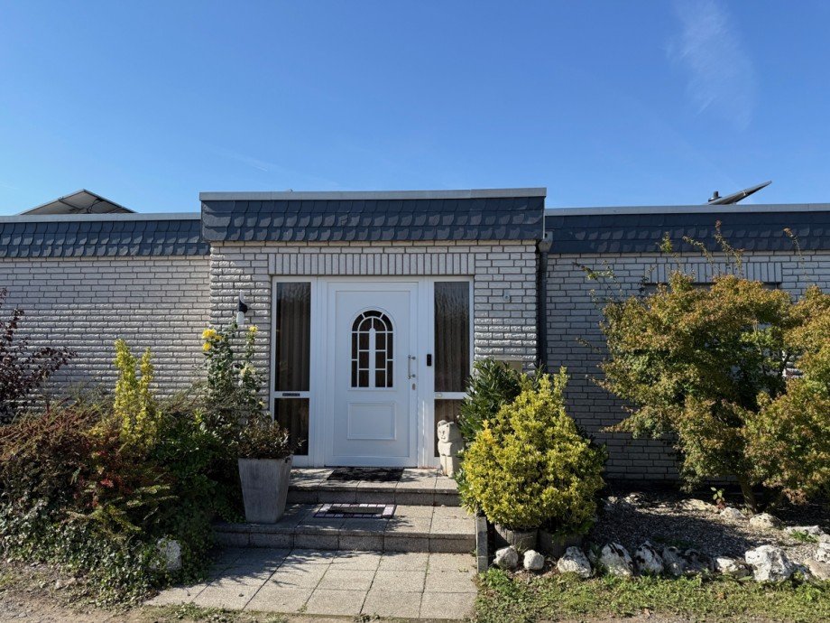 Frontansicht Bungalow Troisdorf / Eschmar