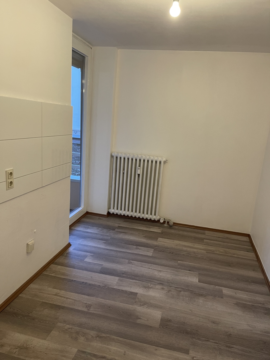 K�che mit Zugang Balkon Etagenwohnung Bonn
