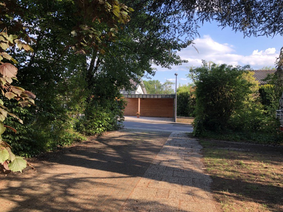 Einfahrt Zweifamilienhaus Sankt Augustin