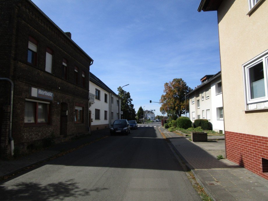 Ansicht Strasse Zweifamilienhaus Troisdorf