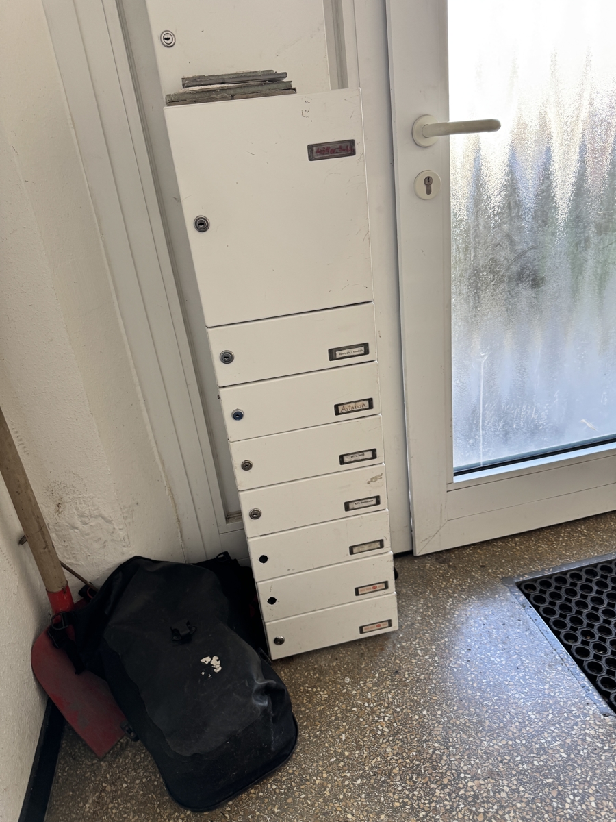 Hauseingang Etagenwohnung Bonn / Lannesdorf