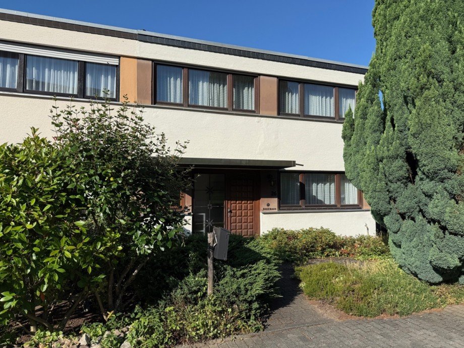 Hausansicht Reiheneckhaus Bonn