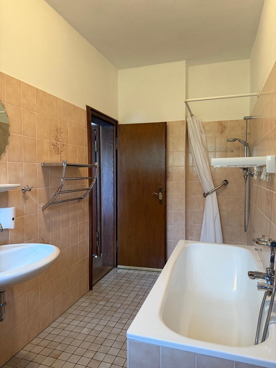 Ansicht Bad im EG Einfamilienhaus Bonn