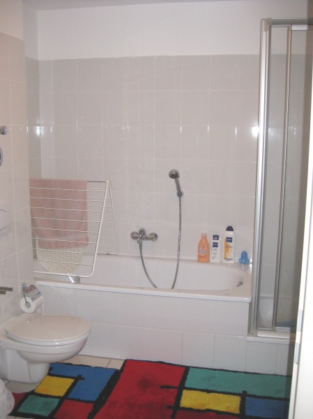 Badezimmer Ansicht 2 Etagenwohnung Sankt Augustin