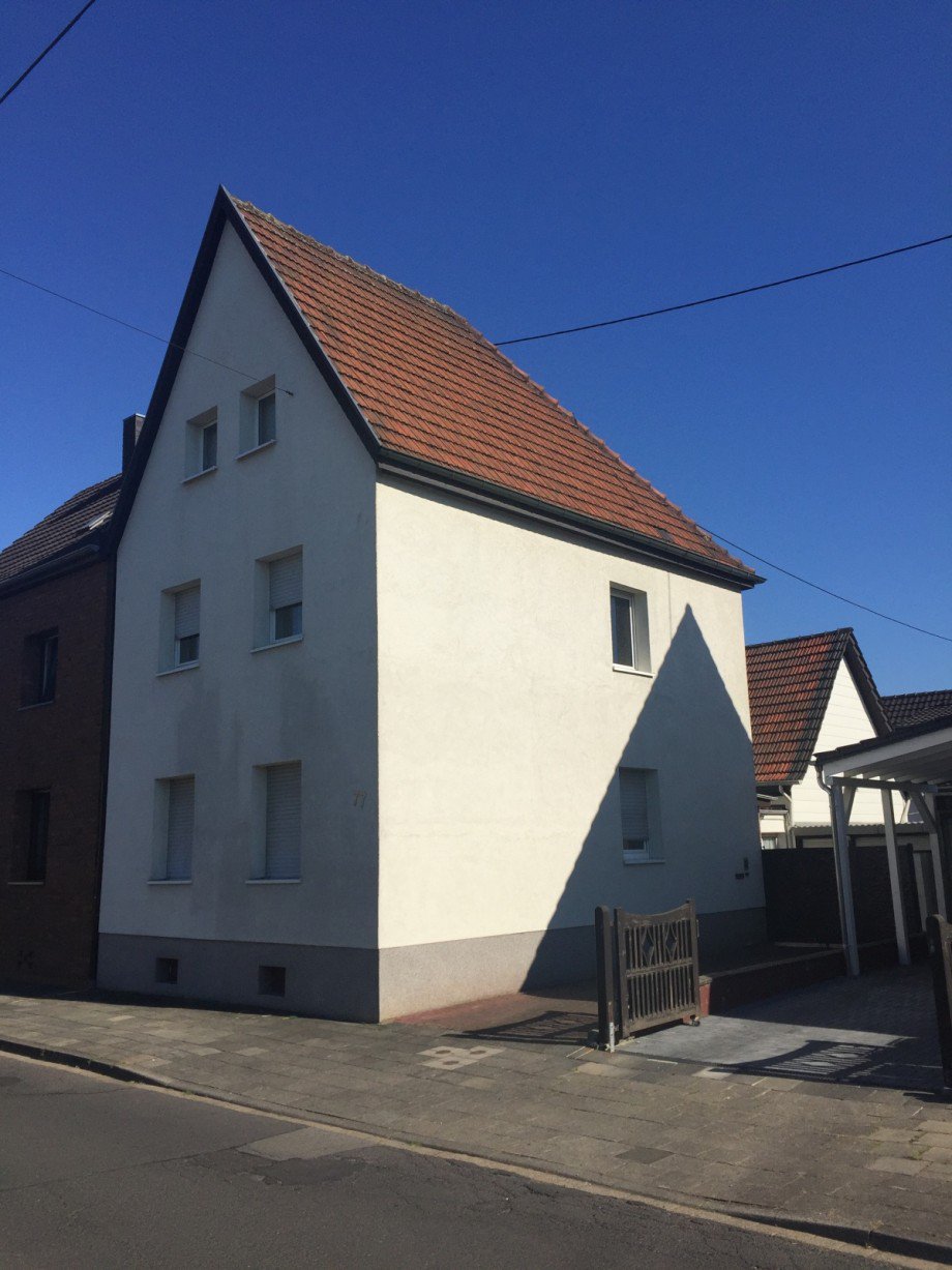 Vorderansicht Doppelhaush�lfte Sankt Augustin