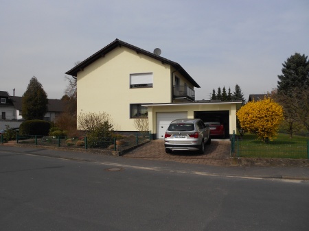 Stra�enansicht Erdgeschosswohnung K�nigswinter