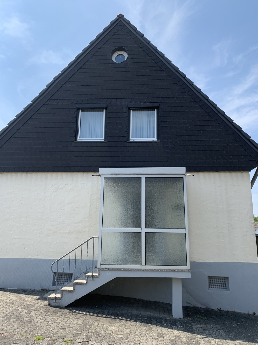 Seitenansicht Einfamilienhaus Siegburg / Stallberg