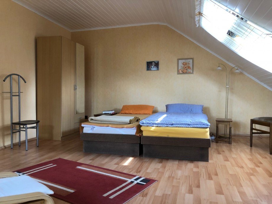 Gro�es Zimmer im Dachgeschoss Doppelhaush�lfte Sankt Augustin