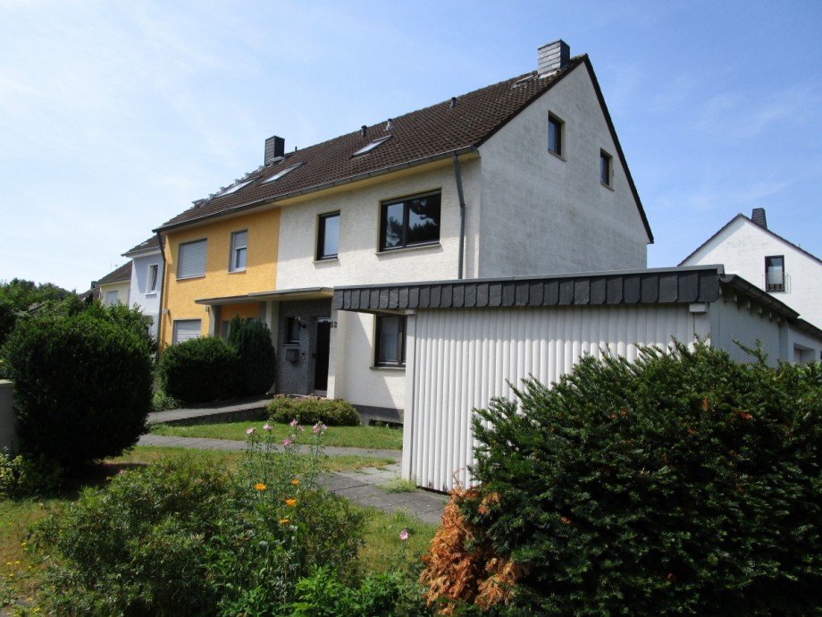 Hausansicht Reiheneckhaus Sankt Augustin