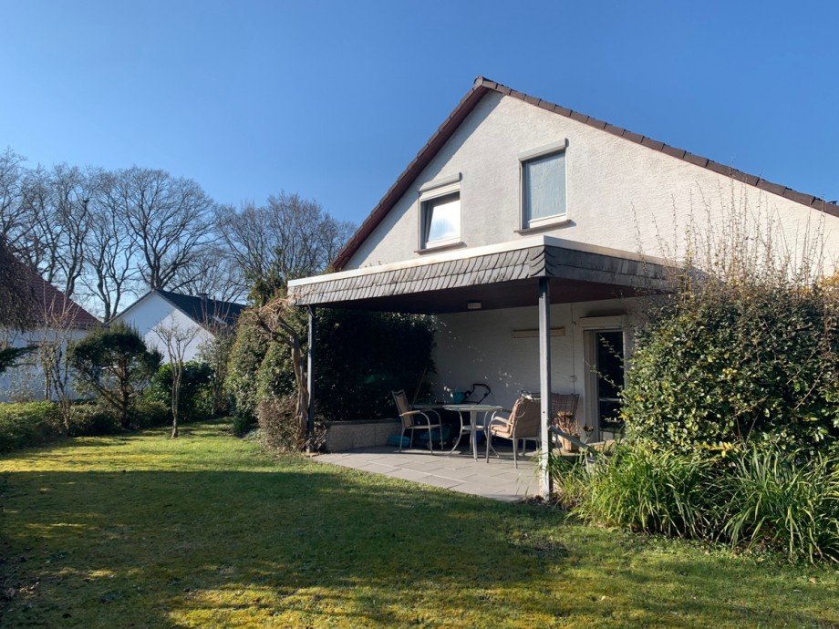 Ansicht Terrasse zum Esszimmer Einfamilienhaus Sankt Augustin