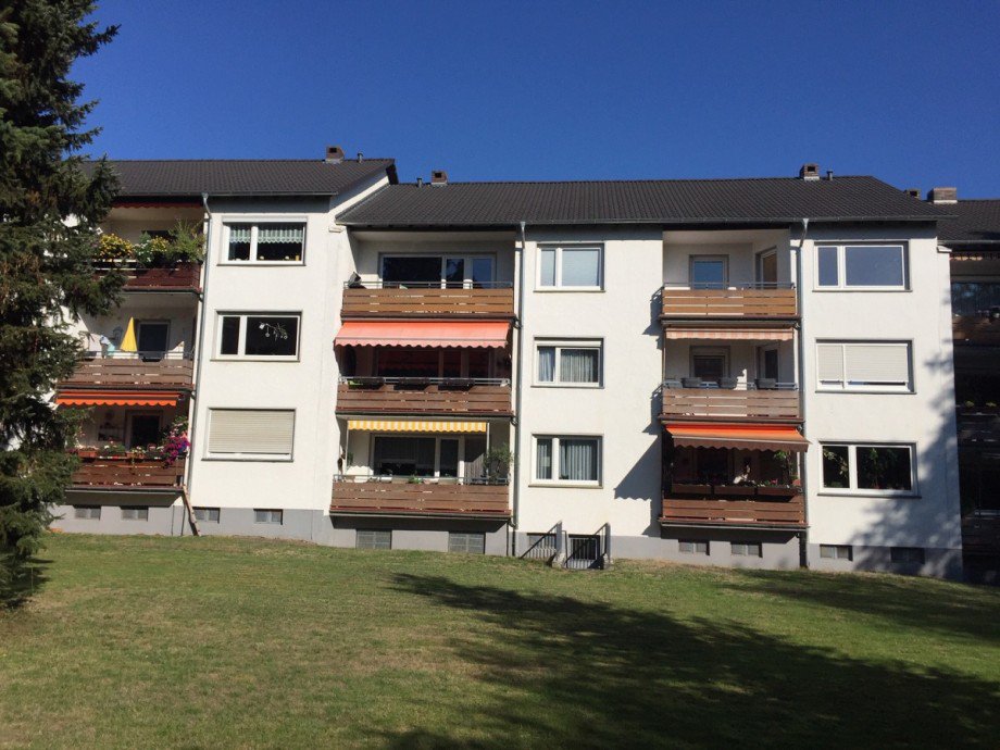 R�ckansicht mit Balkone Etagenwohnung Sankt Augustin