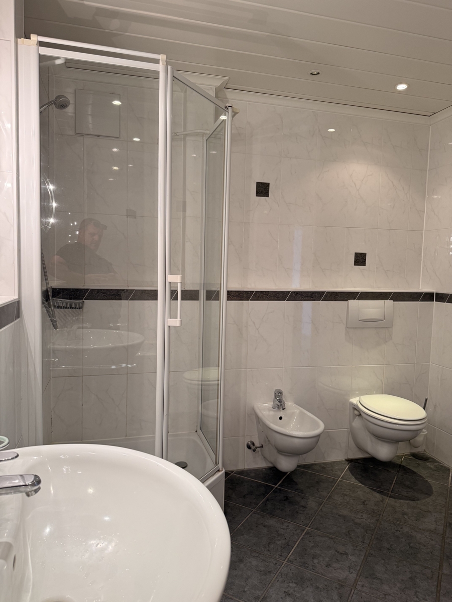 - Etagenwohnung Bonn