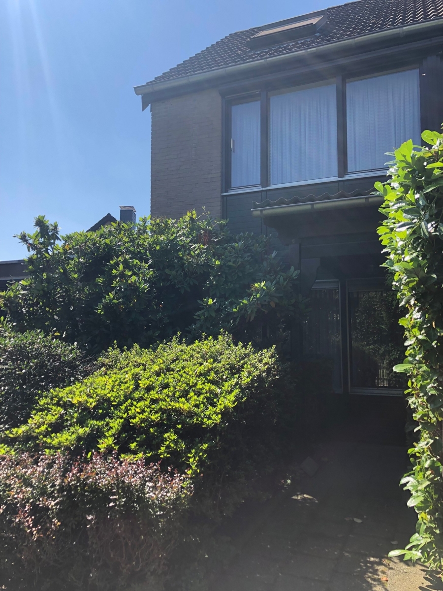 Hauseingangsbereich Reiheneckhaus Sankt Augustin