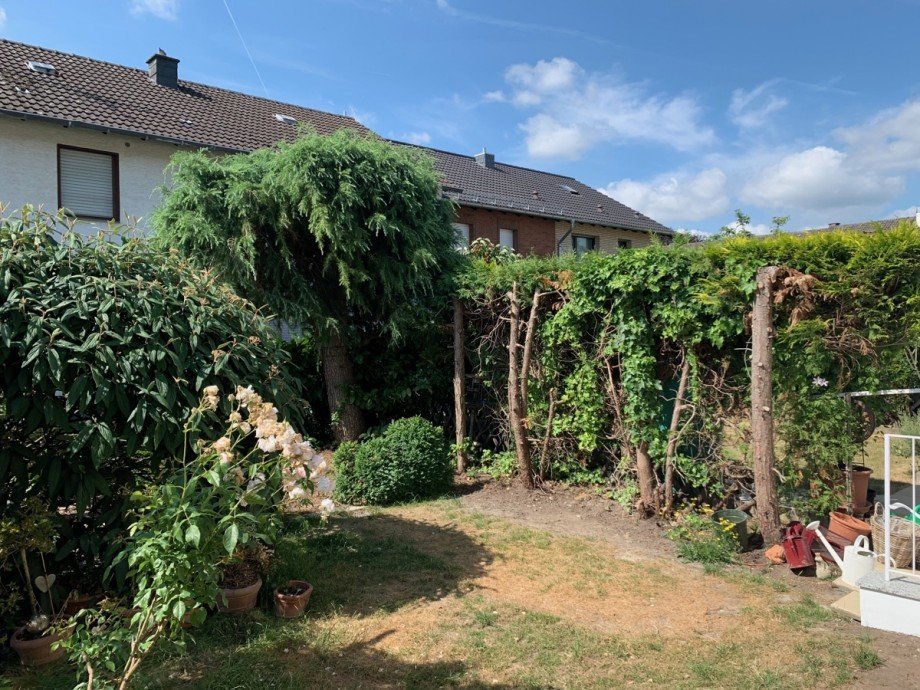 R�ckansicht mit Gartenansicht Reihenhaus Niederkassel