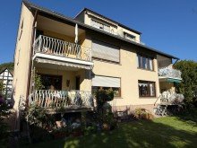 R�ckansicht BONN OBERKASSEL 2 Zimmer-Wohnung im DG rechts zu verkaufen in toller Wohnlage mit ca. 48 m� Wfl.