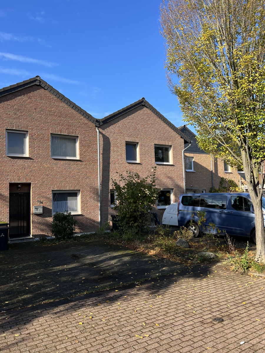 Vorderansicht Reihenhaus Sankt Augustin